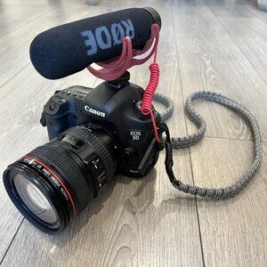 Canon EOS 5D Mark III Digital Camera with EF 24-105mm 1:4 L Lens and Rode Mic